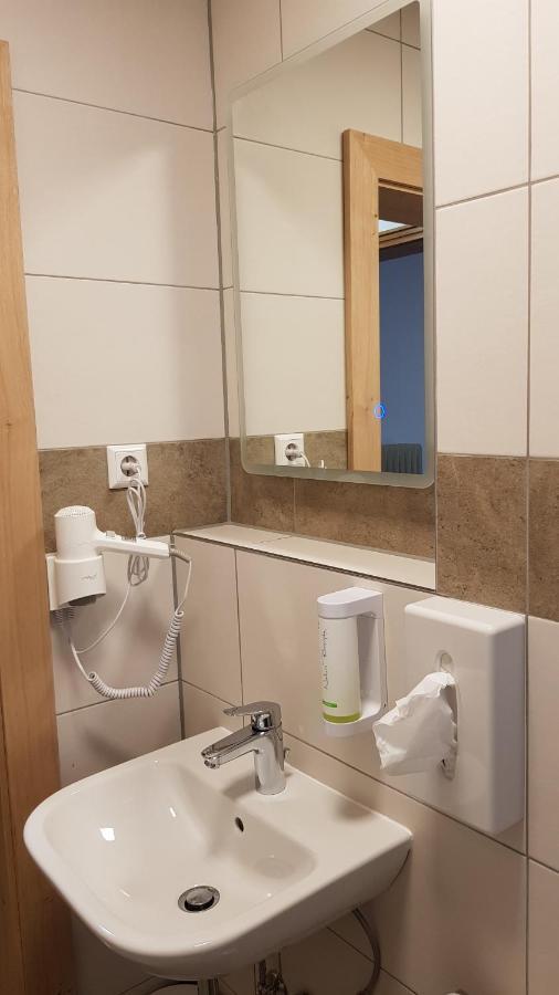 Braustueble Und Hotel Zur Post 바일러-지머베르크 외부 사진