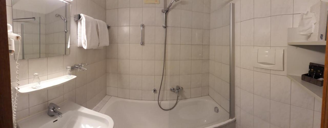 Braustueble Und Hotel Zur Post 바일러-지머베르크 외부 사진
